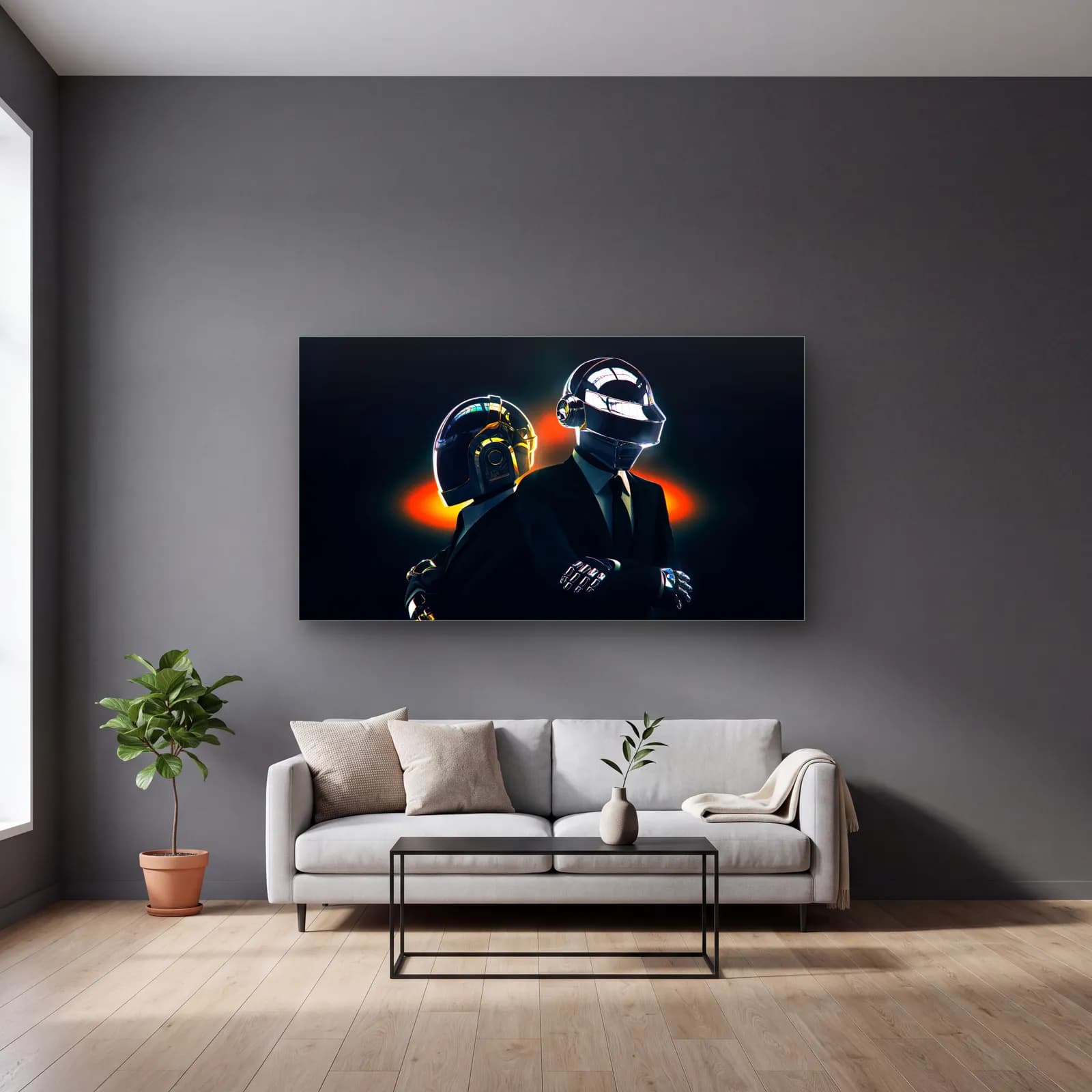 Daft Punk Kaskları cam tablo — gri duvarlı salonda