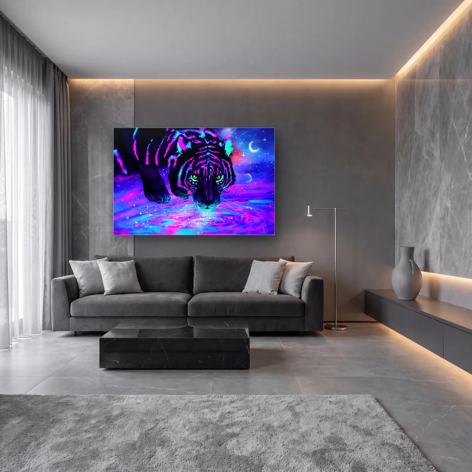 Neon Su İçen Kaplan cam tablo — lüks salon duvarında
