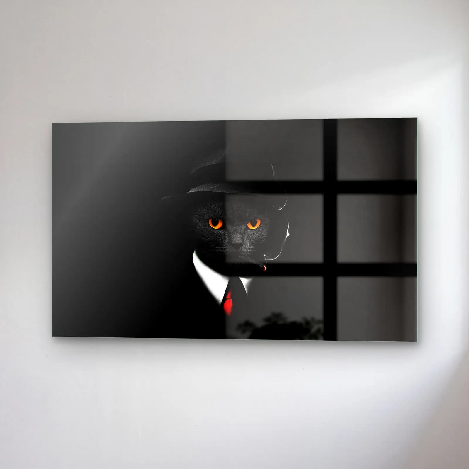 Takım Elbiseli Kara Kedi cam tablo — sağ açıdan görünüm
