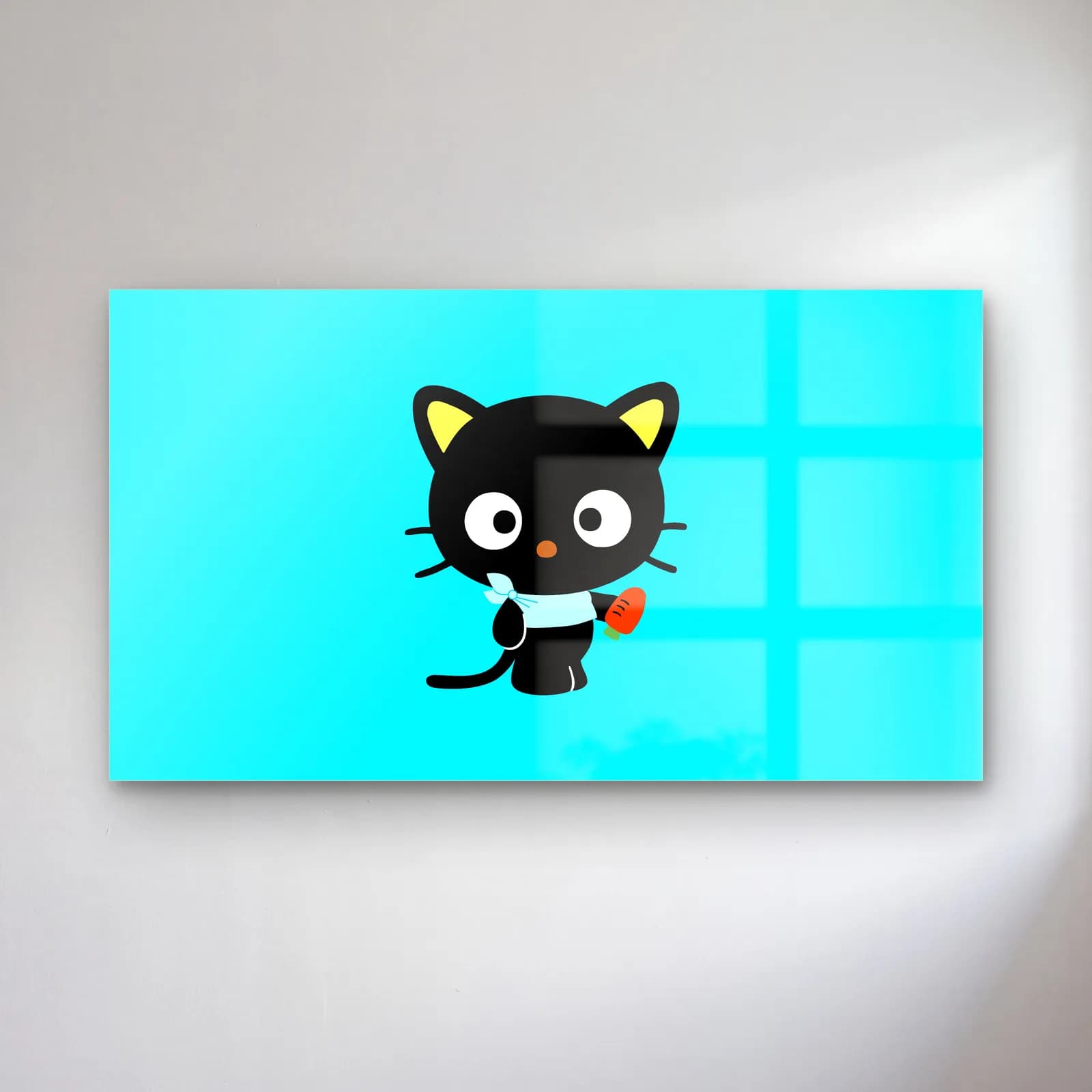 Sevimli Chococat cam tablo — Turkuaz arka planda mavi fularlı, iri gözlü siyah kedi karakteri Chococat