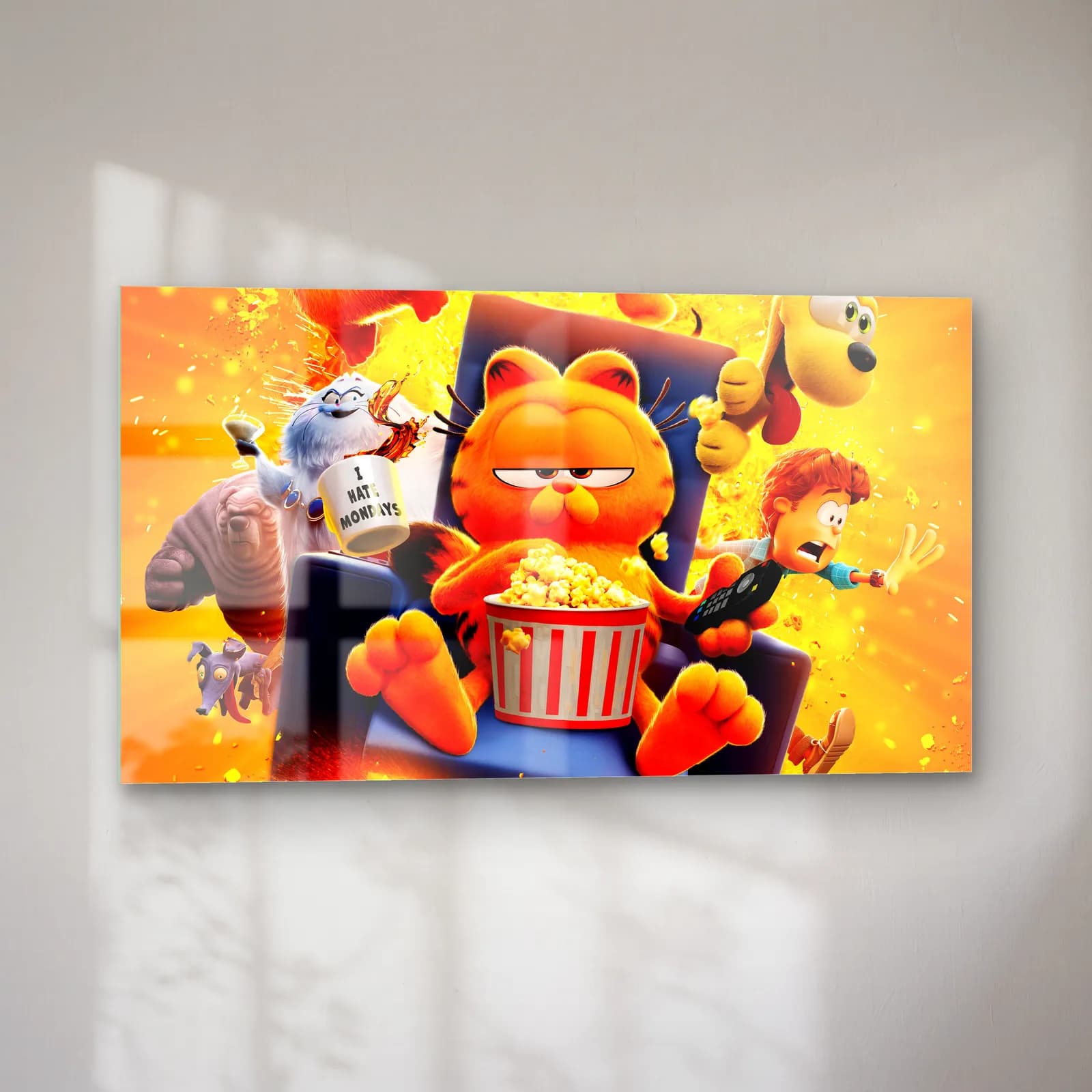 Patlamış Mısırlı Garfield cam tablo — sol açıdan görünüm