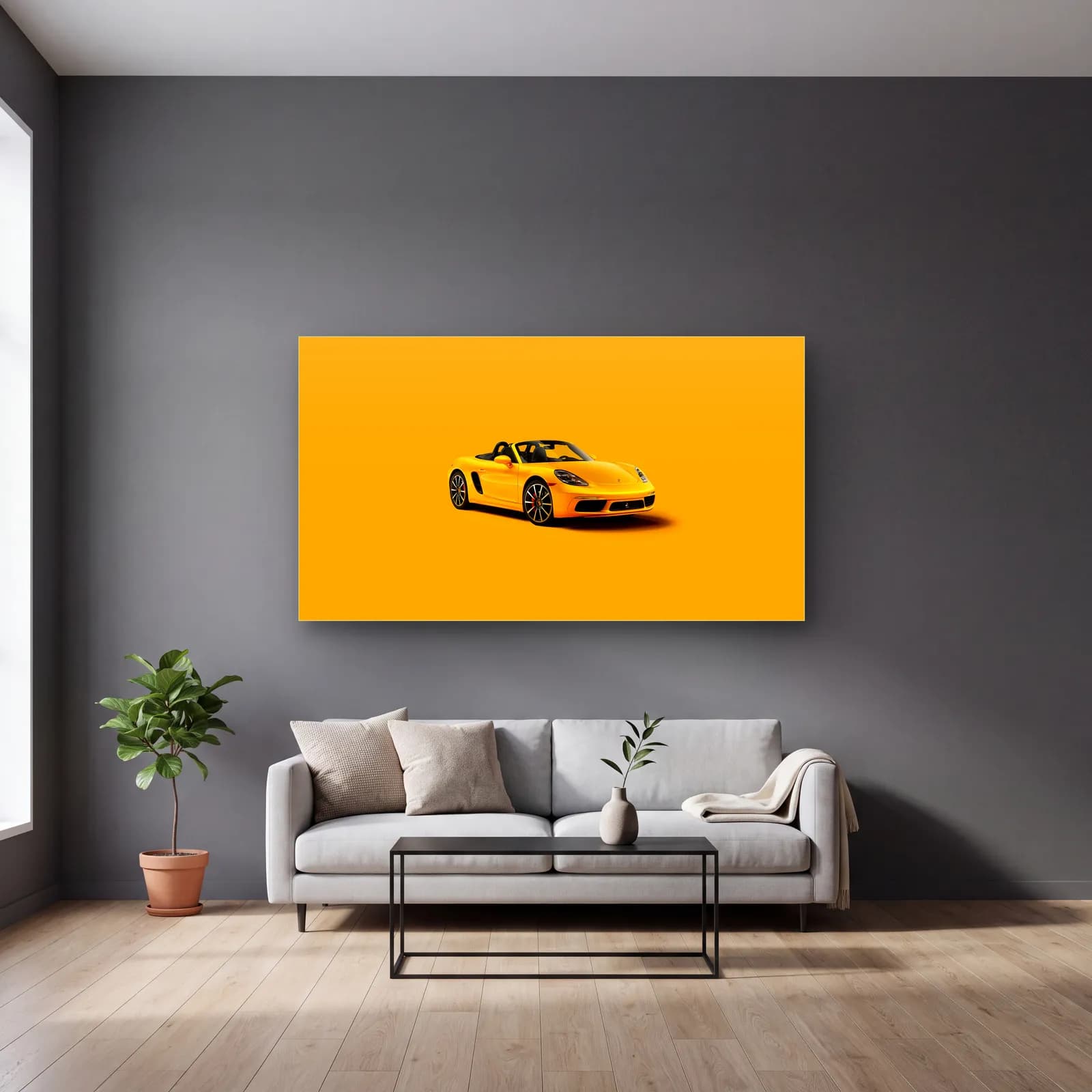 Sarı Porsche Boxster cam tablo — gri duvarlı salonda