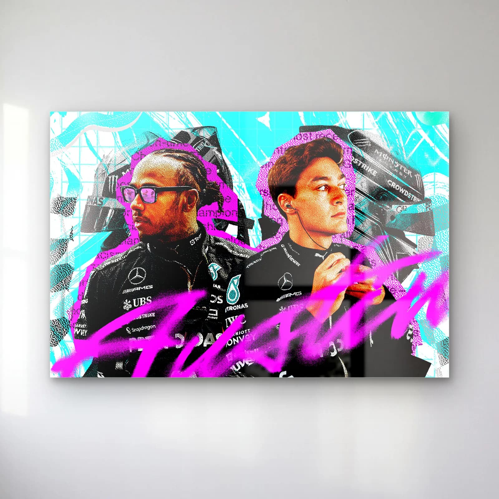 Hamilton ve Russell Austin Panoramik cam tablo — Hamilton ve Russell portreleri, turkuaz grafiti zemin ve pembe Austin yazısı