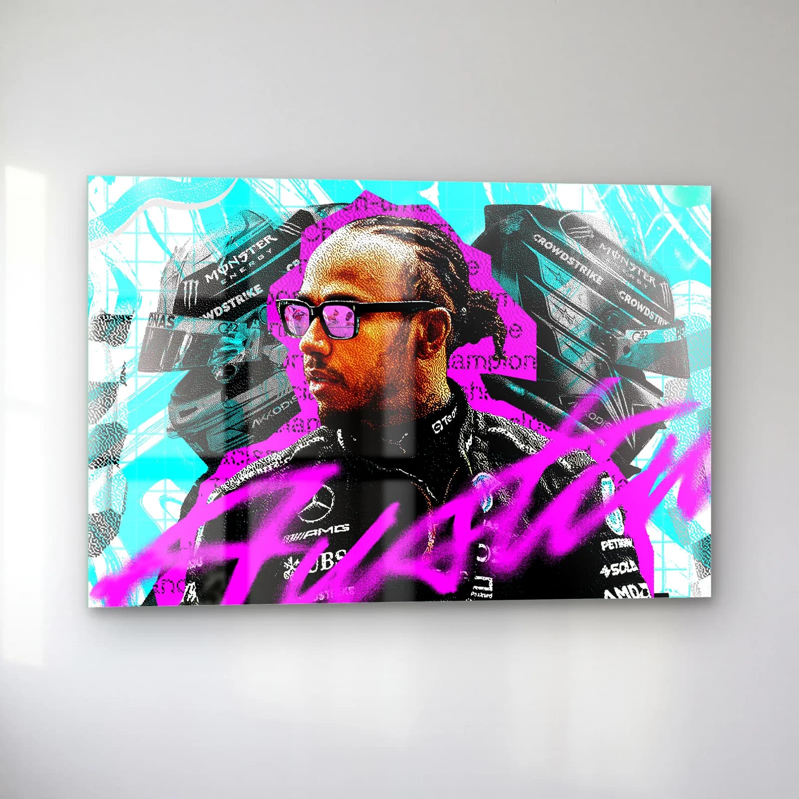 Lewis Hamilton Austin Grafiti cam tablo — sol açıdan görünüm