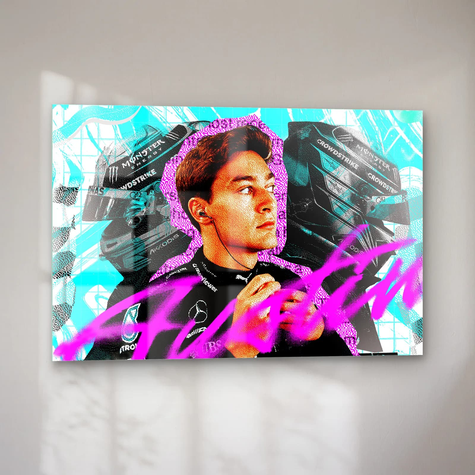 George Russell Austin Grafiti cam tablo — sol açıdan görünüm