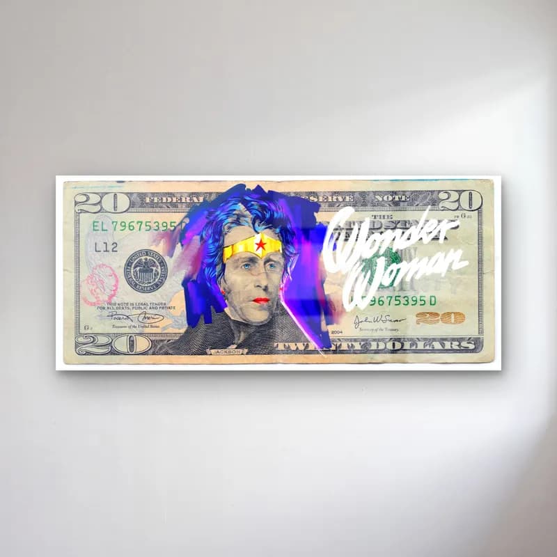 Wonder Woman 20 Dolar cam tablo — 20 dolar banknotunda Wonder Woman taçlı portre ve beyaz yazı