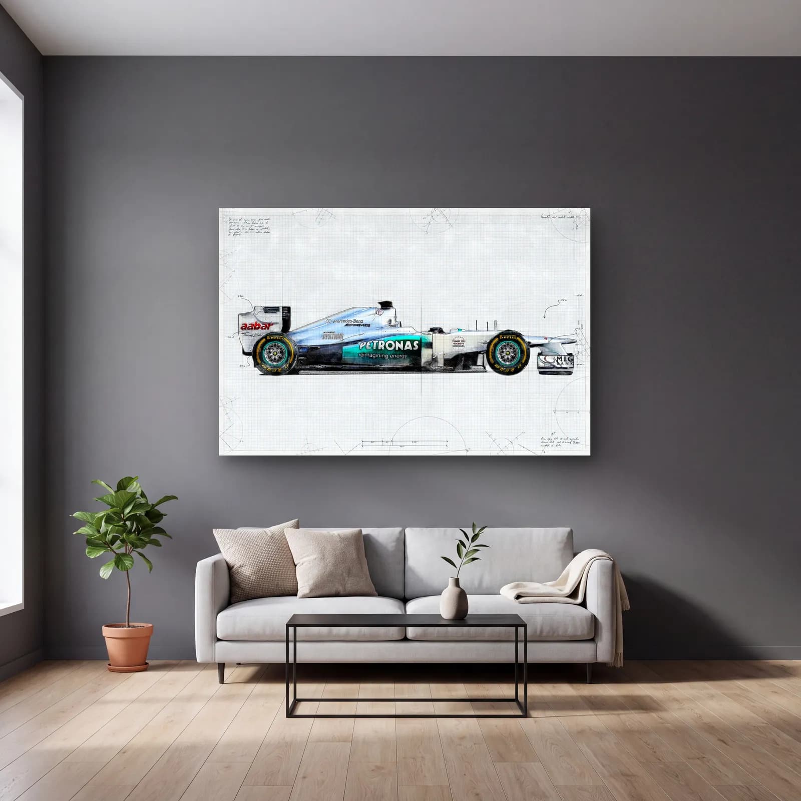 Mercedes F1 Teknik Çizim Yan Görünüm cam tablo — gri duvarlı salonda