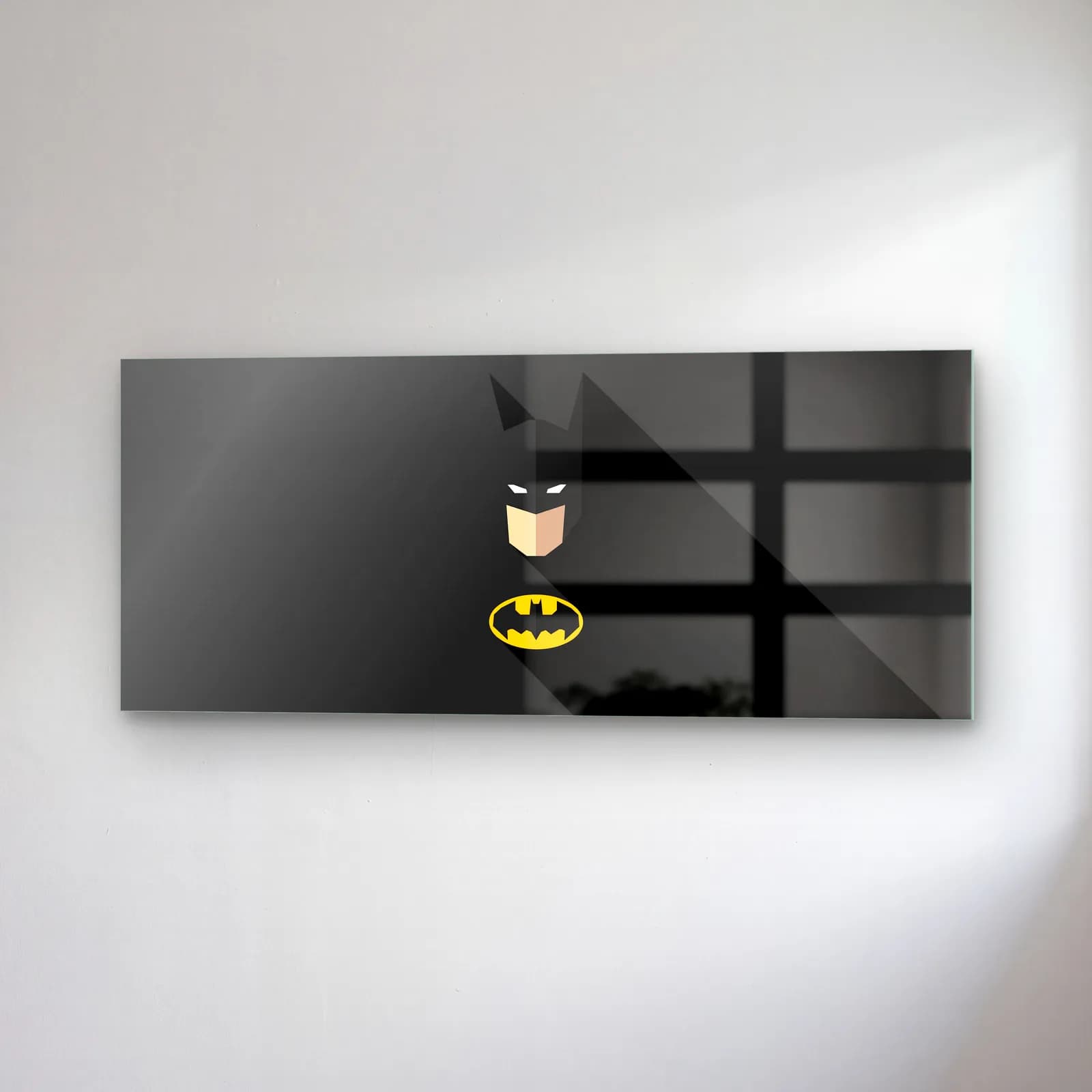 Minimal Batman Maskesi cam tablo — sağ açıdan görünüm