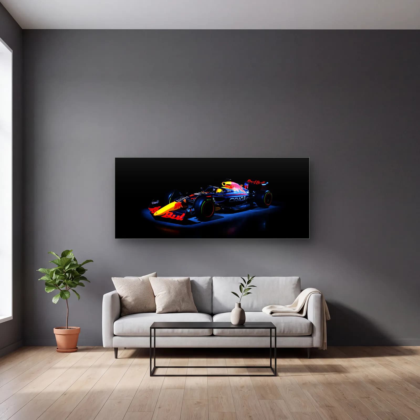 Karanlıkta Red Bull F1 Profil cam tablo — gri duvarlı salonda