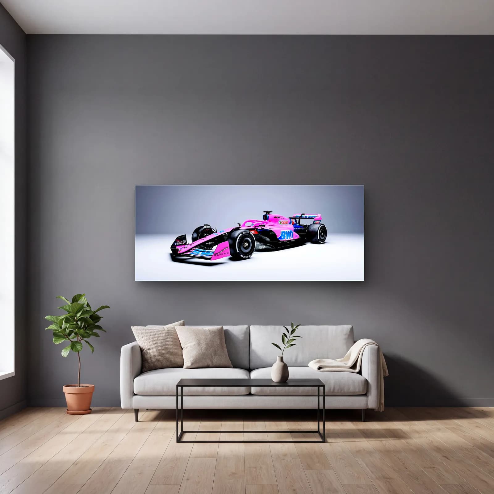 Pembe Alpine F1 Açılı Görünüm cam tablo — gri duvarlı salonda