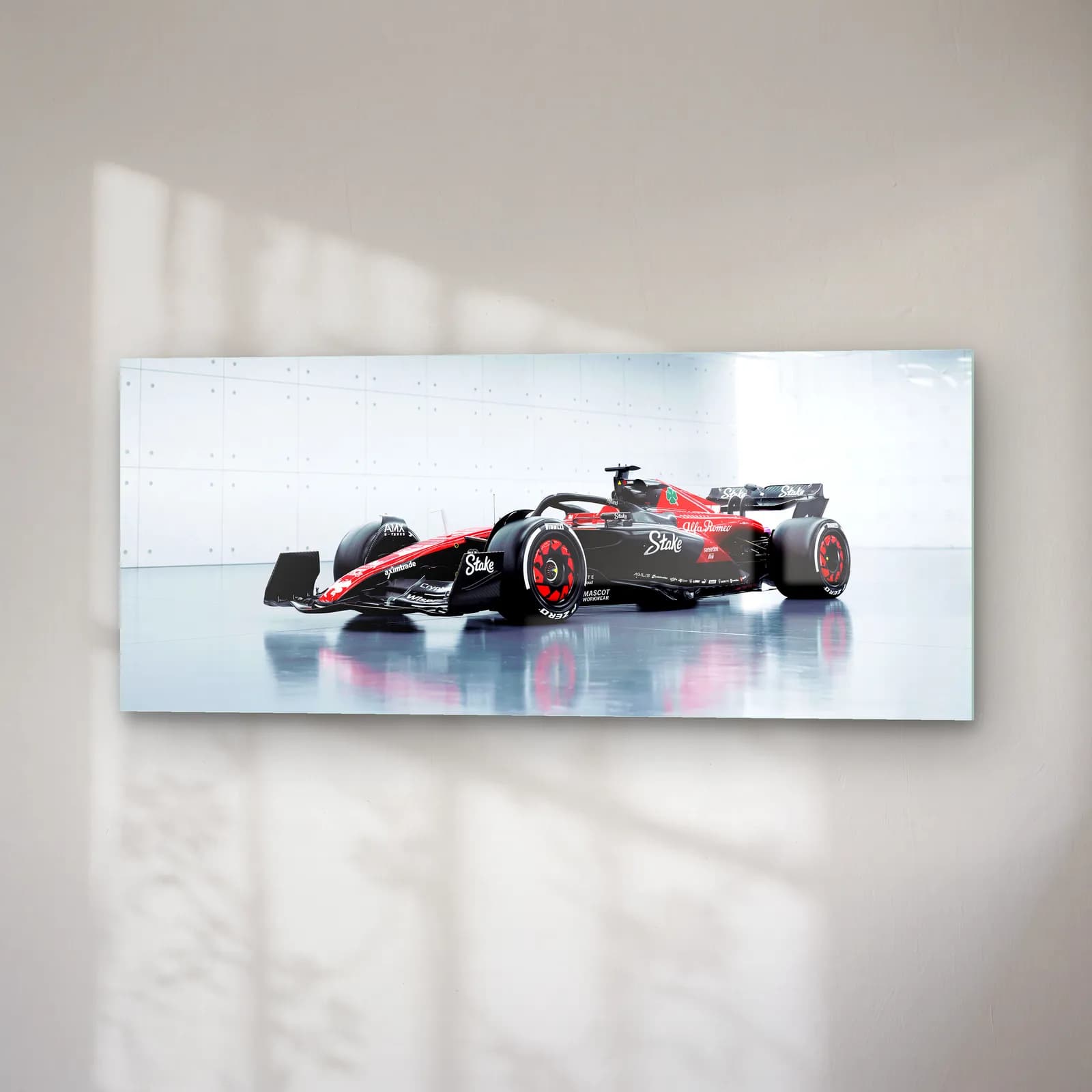 Alfa Romeo F1 Açılı Görünüm cam tablo — sağ açıdan görünüm