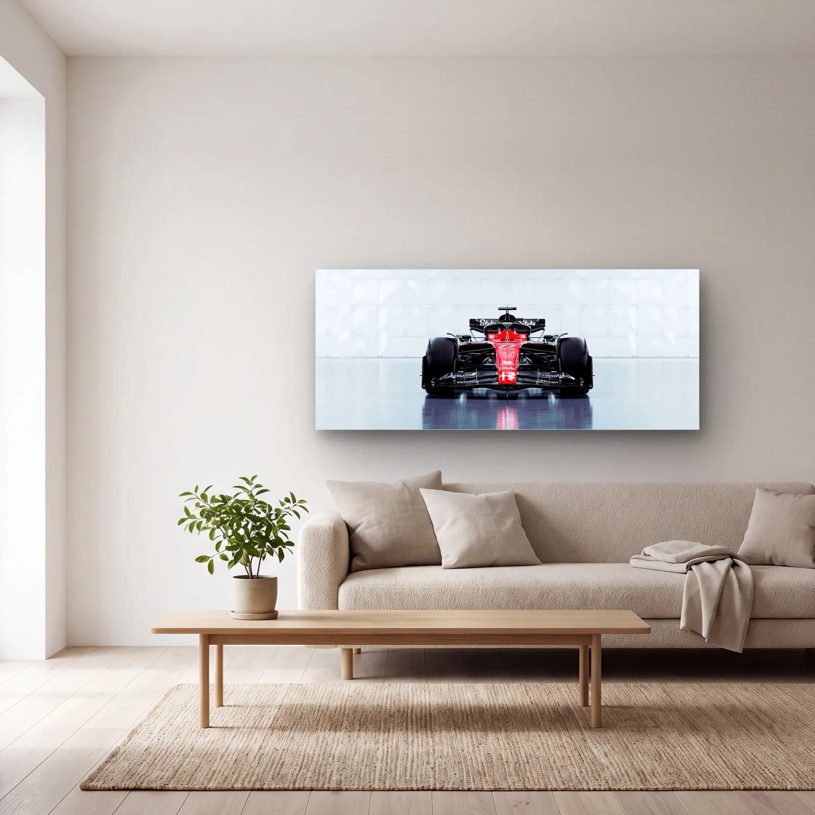 Önden Alfa Romeo F1 Stüdyo cam tablo — açık renk salonda