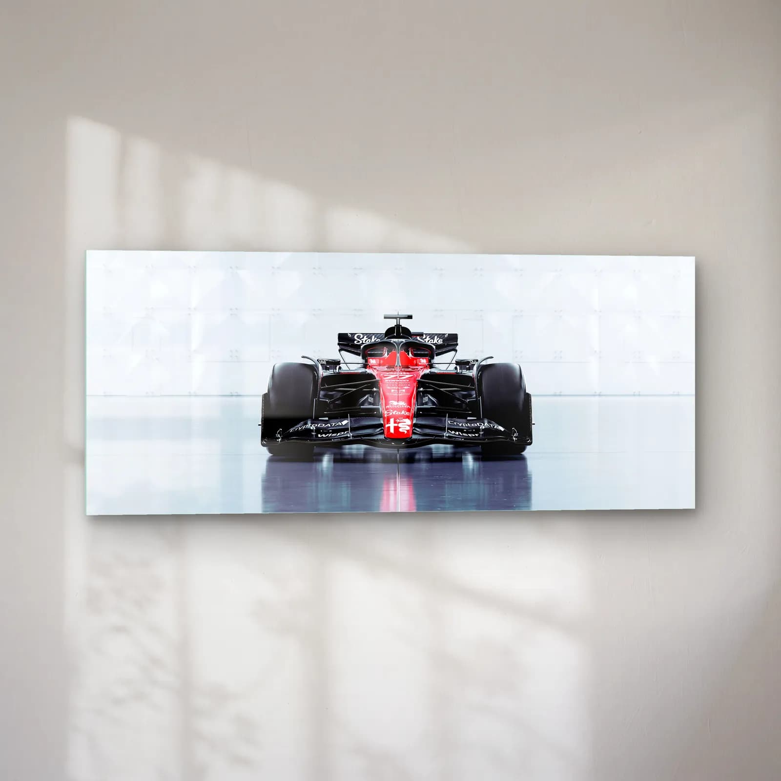 Önden Alfa Romeo F1 Stüdyo cam tablo — sol açıdan görünüm