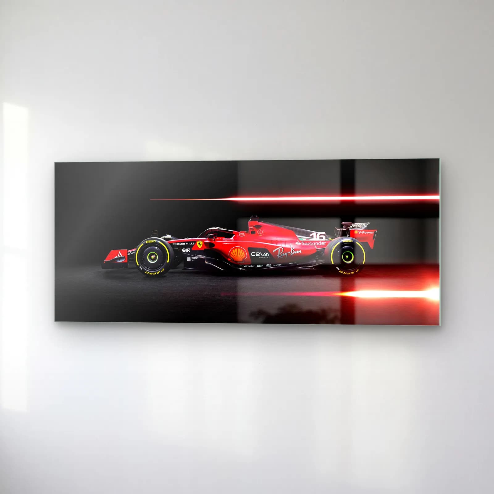 Kırmızı Işık Çizgili Ferrari F1 cam tablo — sağ açıdan görünüm
