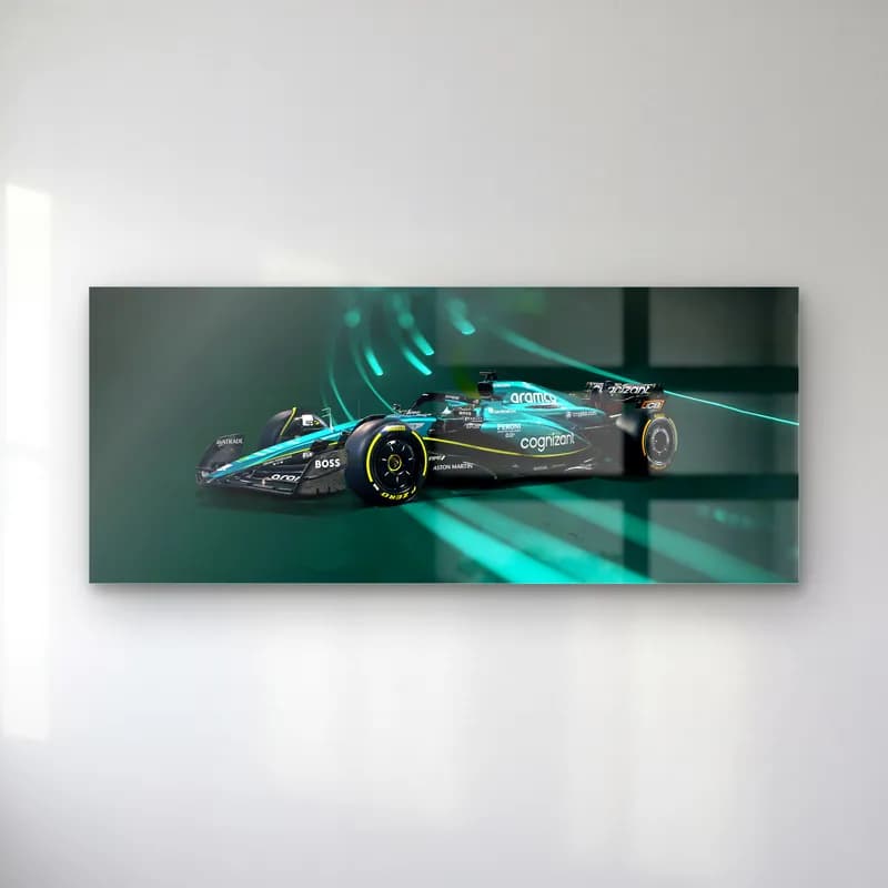 Aston Martin F1 Açılı Neon cam tablo — Turkuaz neon ışık halkaları içinde açılı yeşil Aston Martin F1 aracı