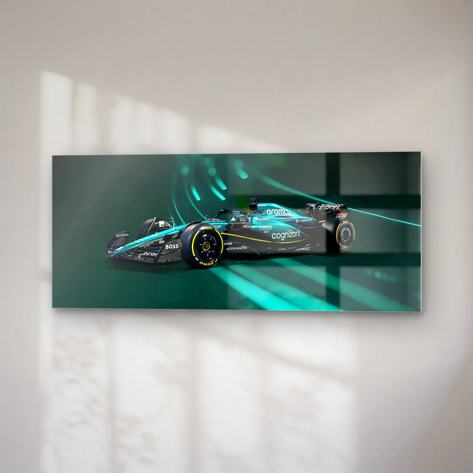 Aston Martin F1 Açılı Neon cam tablo — sağ açıdan görünüm