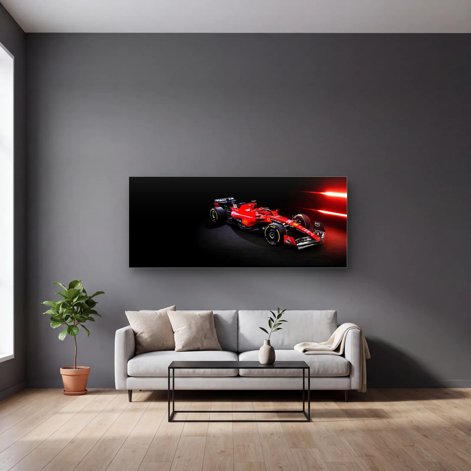 Arka Açıdan Ferrari F1 Karanlık cam tablo — gri duvarlı salonda