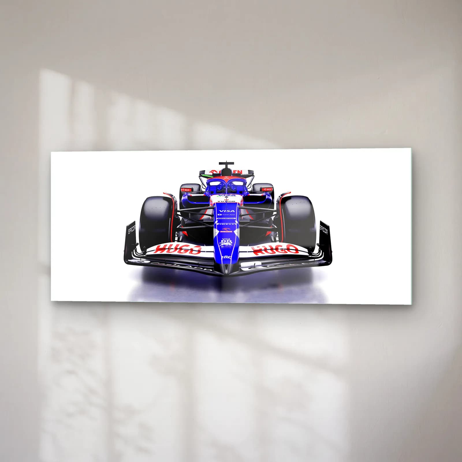 Önden RB F1 Aracı cam tablo — sağ açıdan görünüm