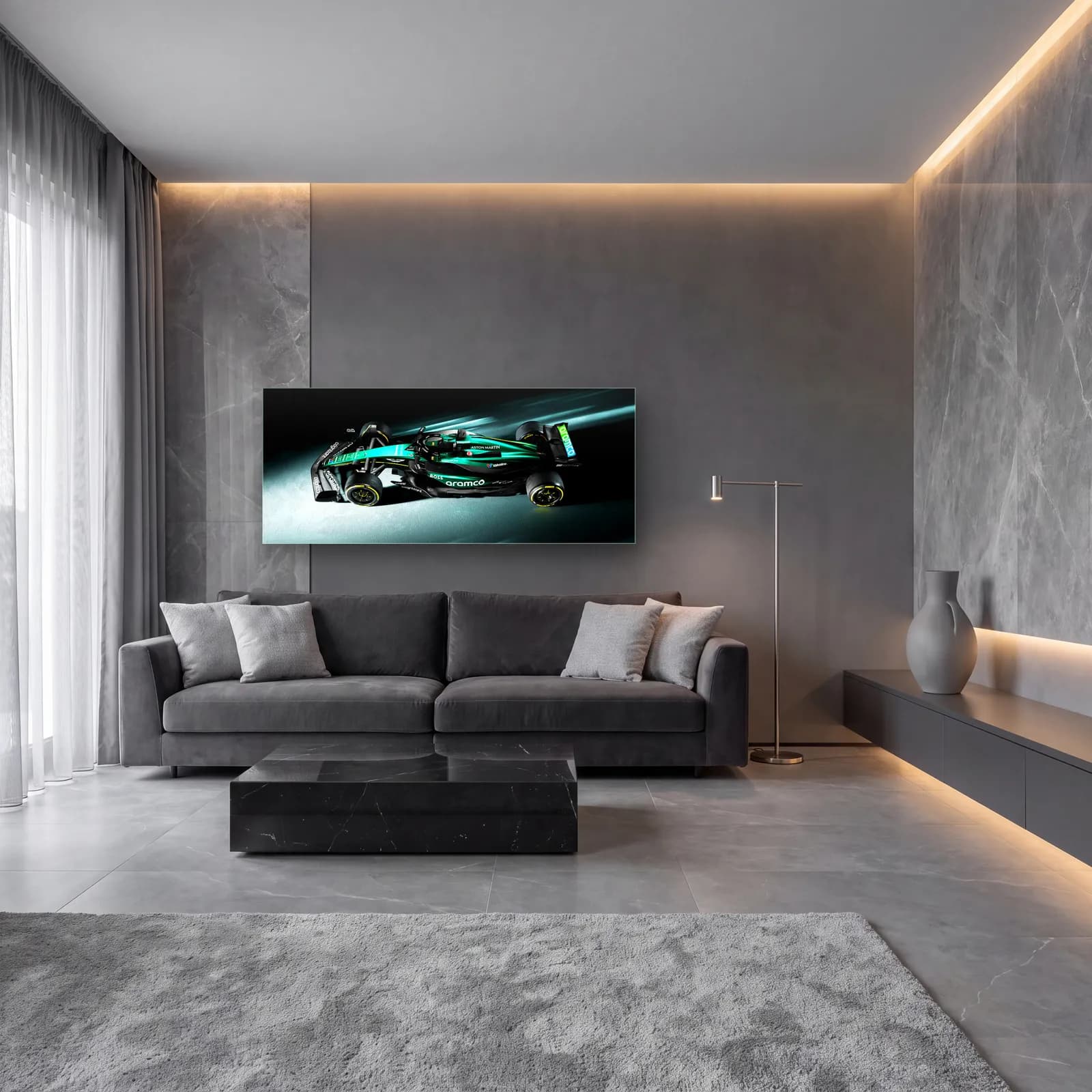 Işık Hızında Aston Martin F1 cam tablo — lüks salon duvarında