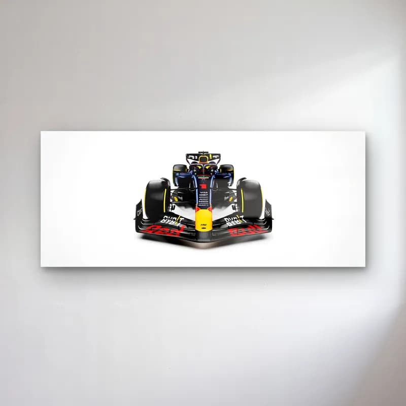 Beyaz Zeminde Önden Red Bull F1 cam tablo — Beyaz zeminde önden görülen lacivert Red Bull F1 aracı