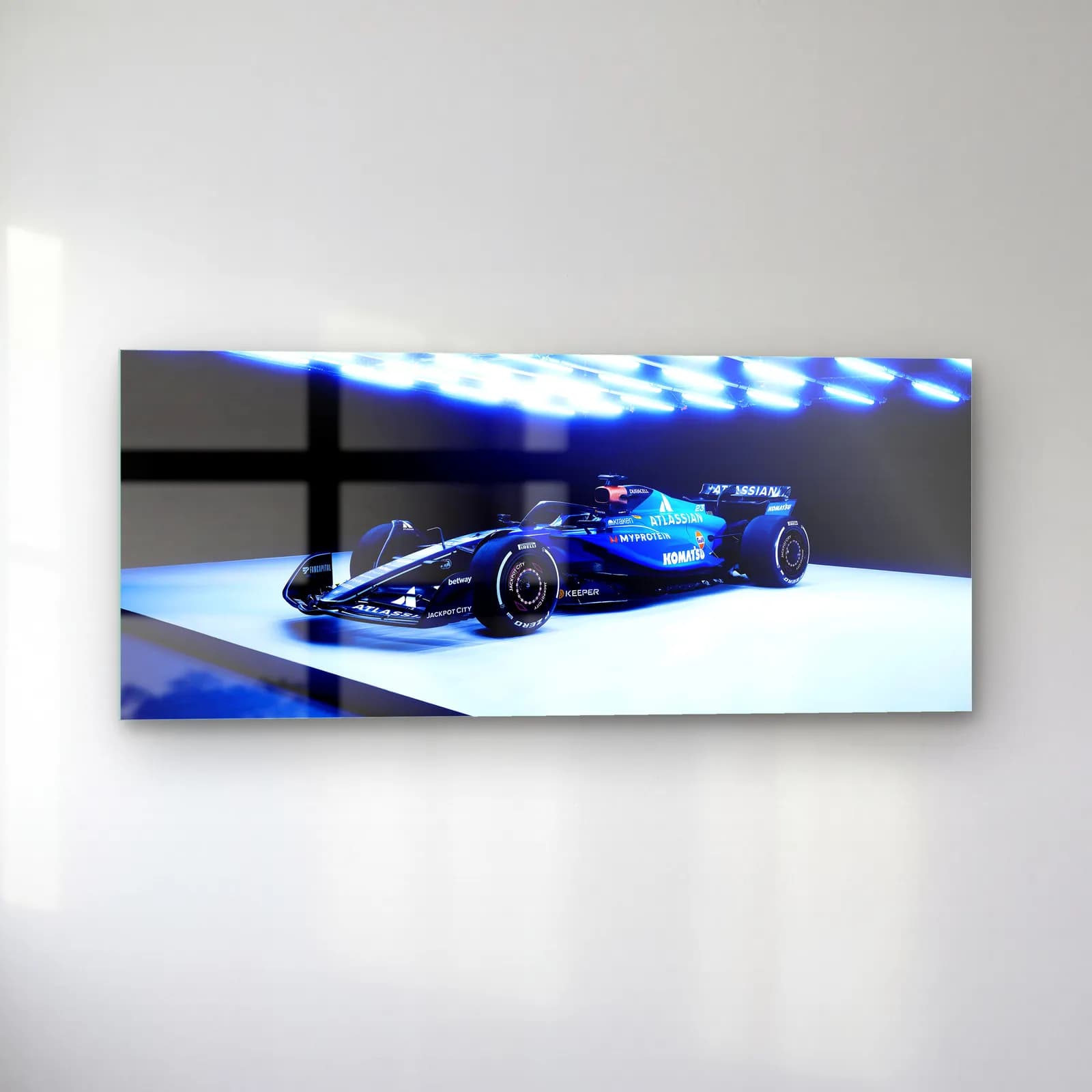 Williams F1 Aracı Ön Çapraz cam tablo — sol açıdan görünüm