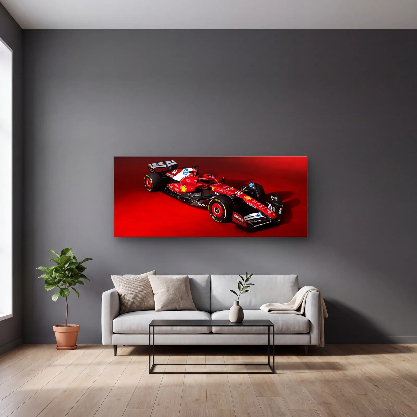 Ferrari F1 Aracı Kırmızı Fon cam tablo — gri duvarlı salonda