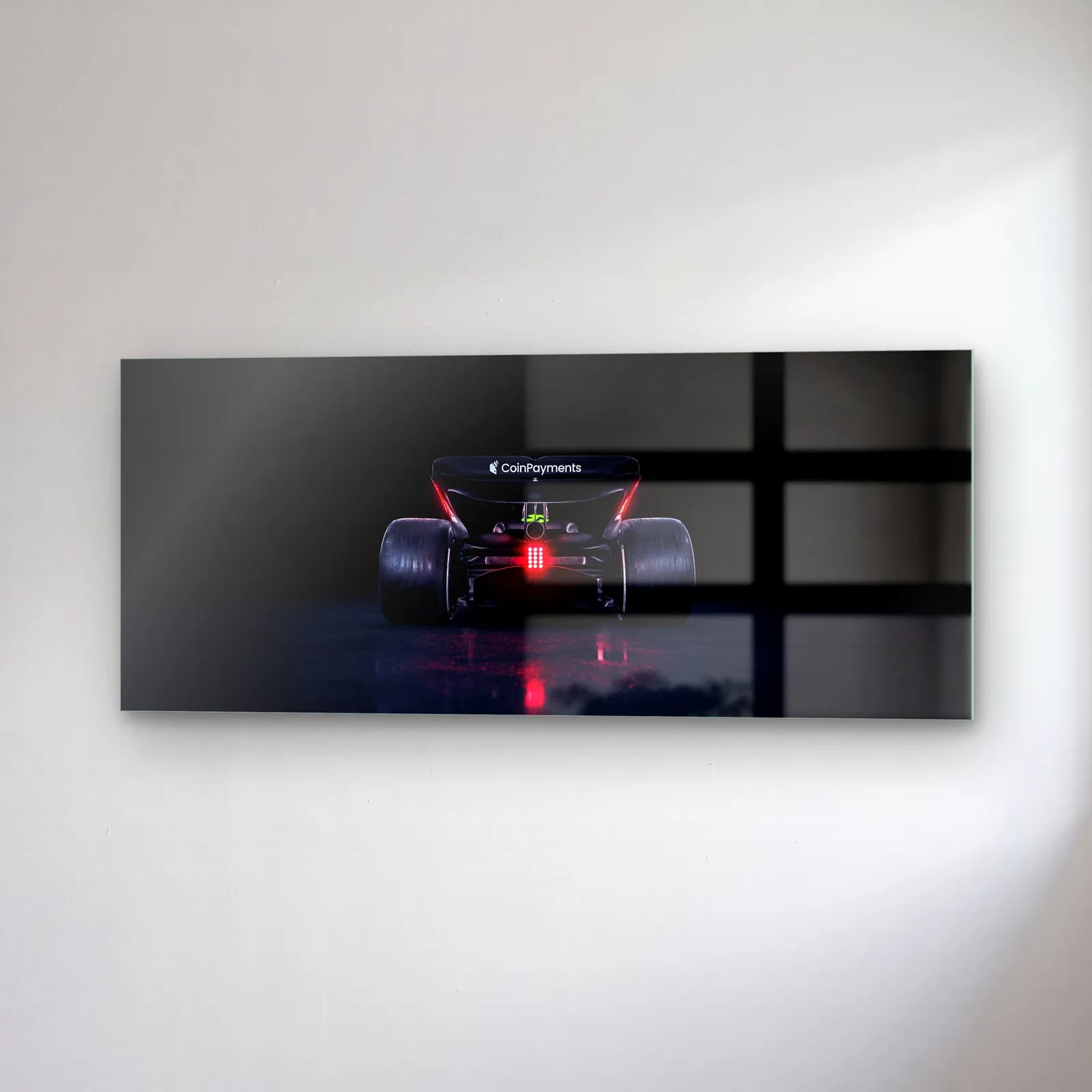 Sauber F1 Arka Stop Lambası cam tablo — sağ açıdan görünüm