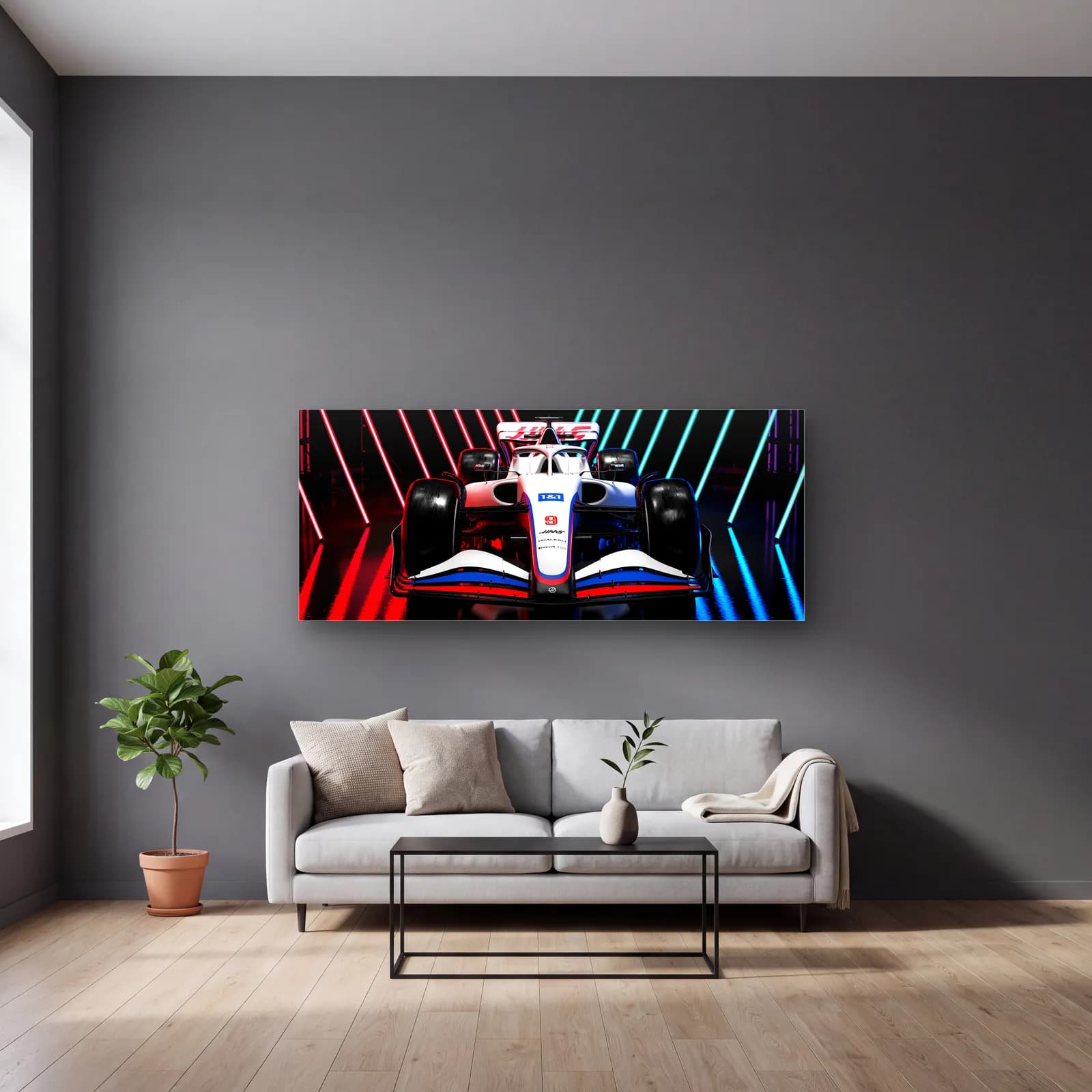 Haas F1 Neon Işıklar cam tablo — gri duvarlı salonda