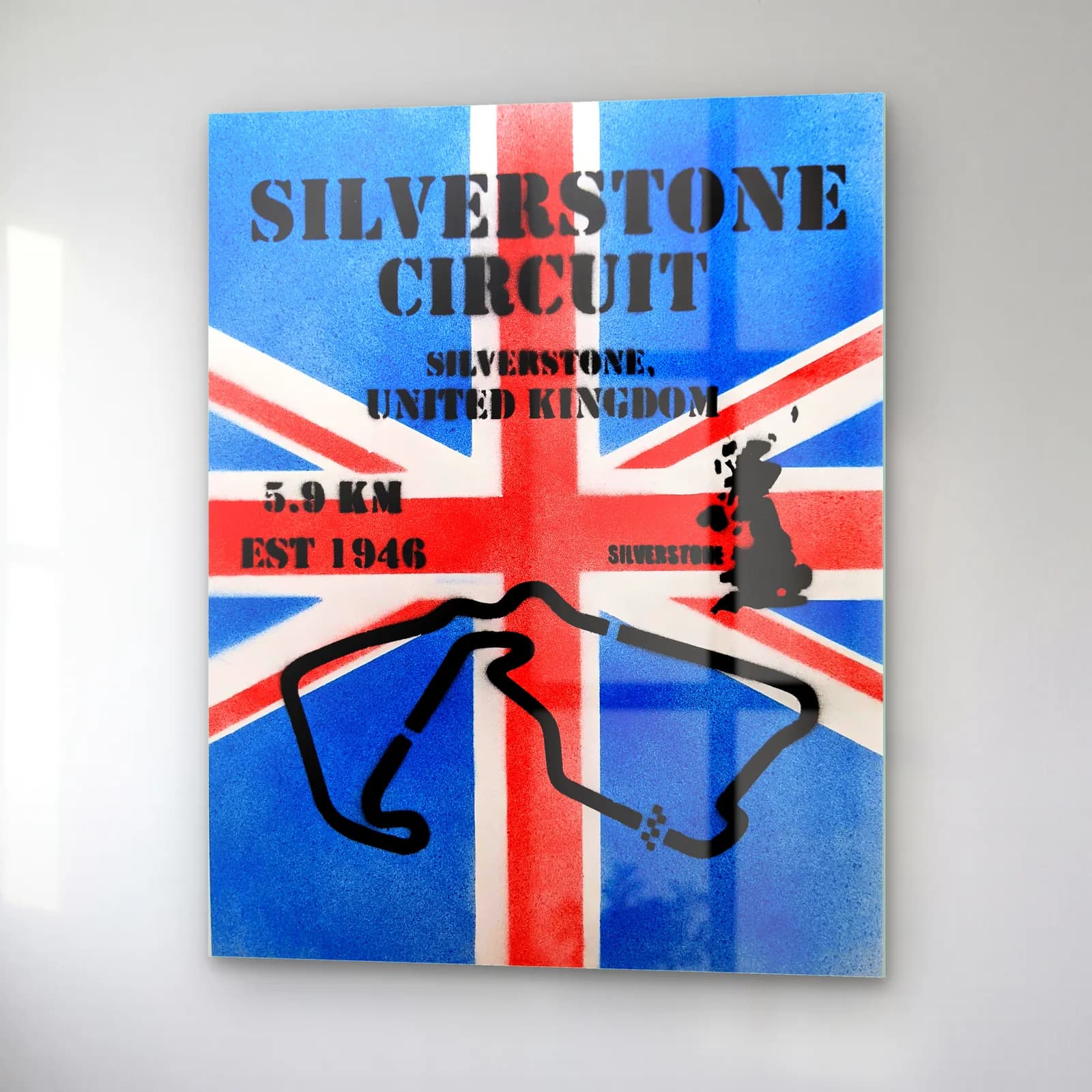 Grafiti Silverstone Union Jack cam tablo — sağ açıdan görünüm