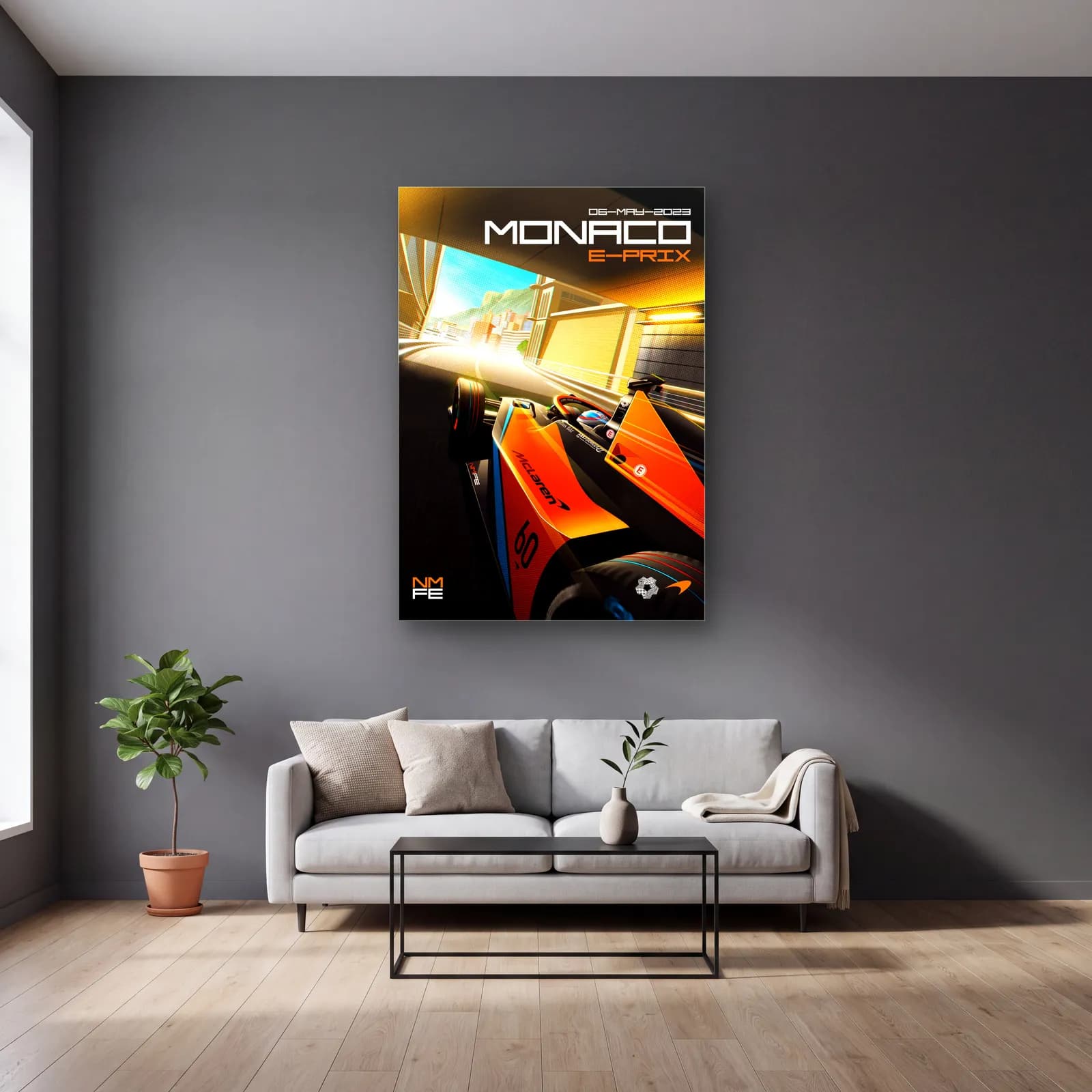Monaco E-Prix Kokpit Posteri cam tablo — gri duvarlı salonda