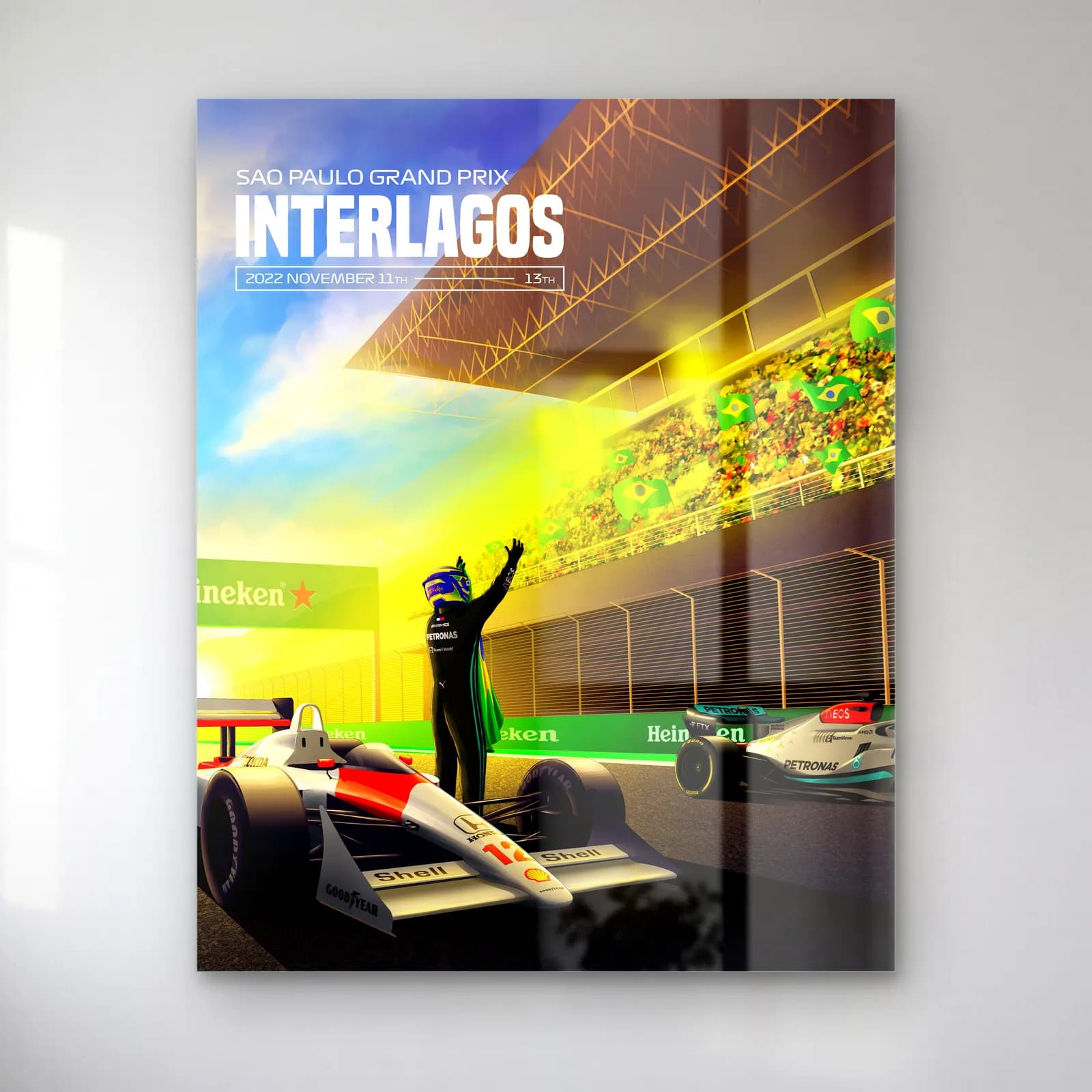 Interlagos São Paulo GP Posteri cam tablo — Yeşil sarı tribünler önünde klasik kırmızı beyaz F1 aracı ve kolunu kaldıran pilot