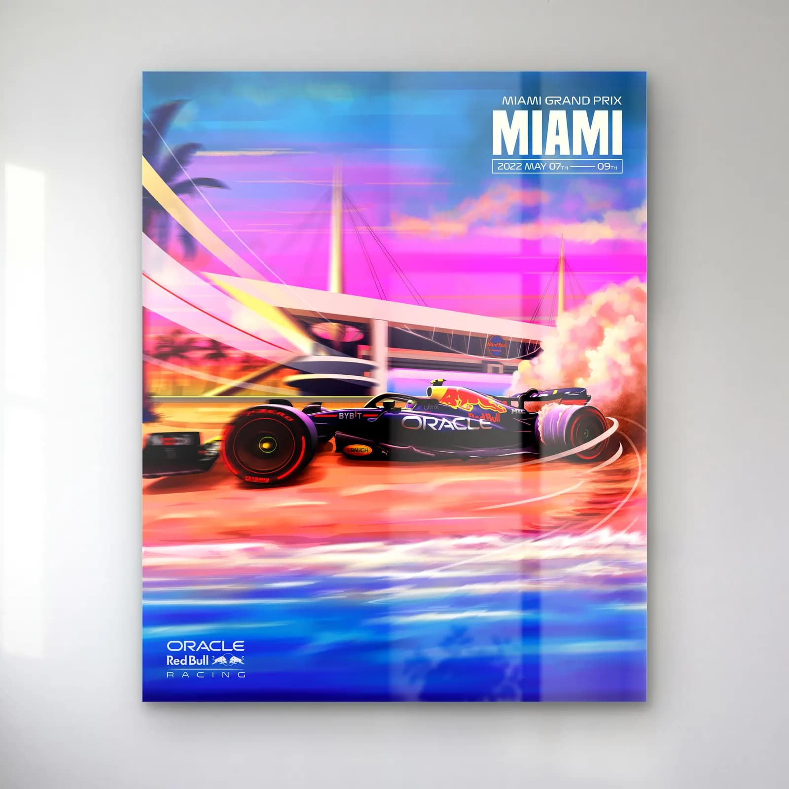 Miami Grand Prix Red Bull Posteri cam tablo — Pembe mor gökyüzü altında Miami pistinde ilerleyen Red Bull F1 aracı