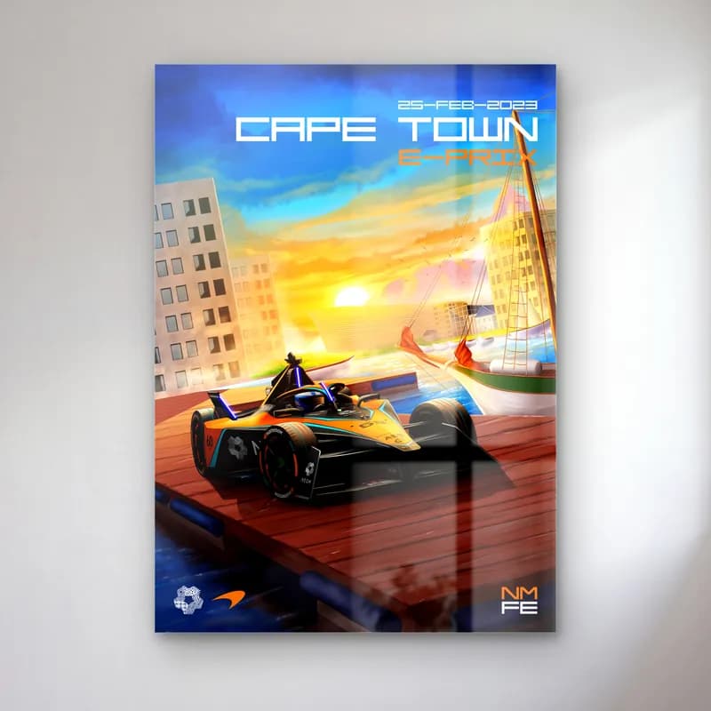 Cape Town E-Prix Posteri cam tablo — Gün batımında Cape Town sokaklarında hızlanan turuncu Formula E aracı