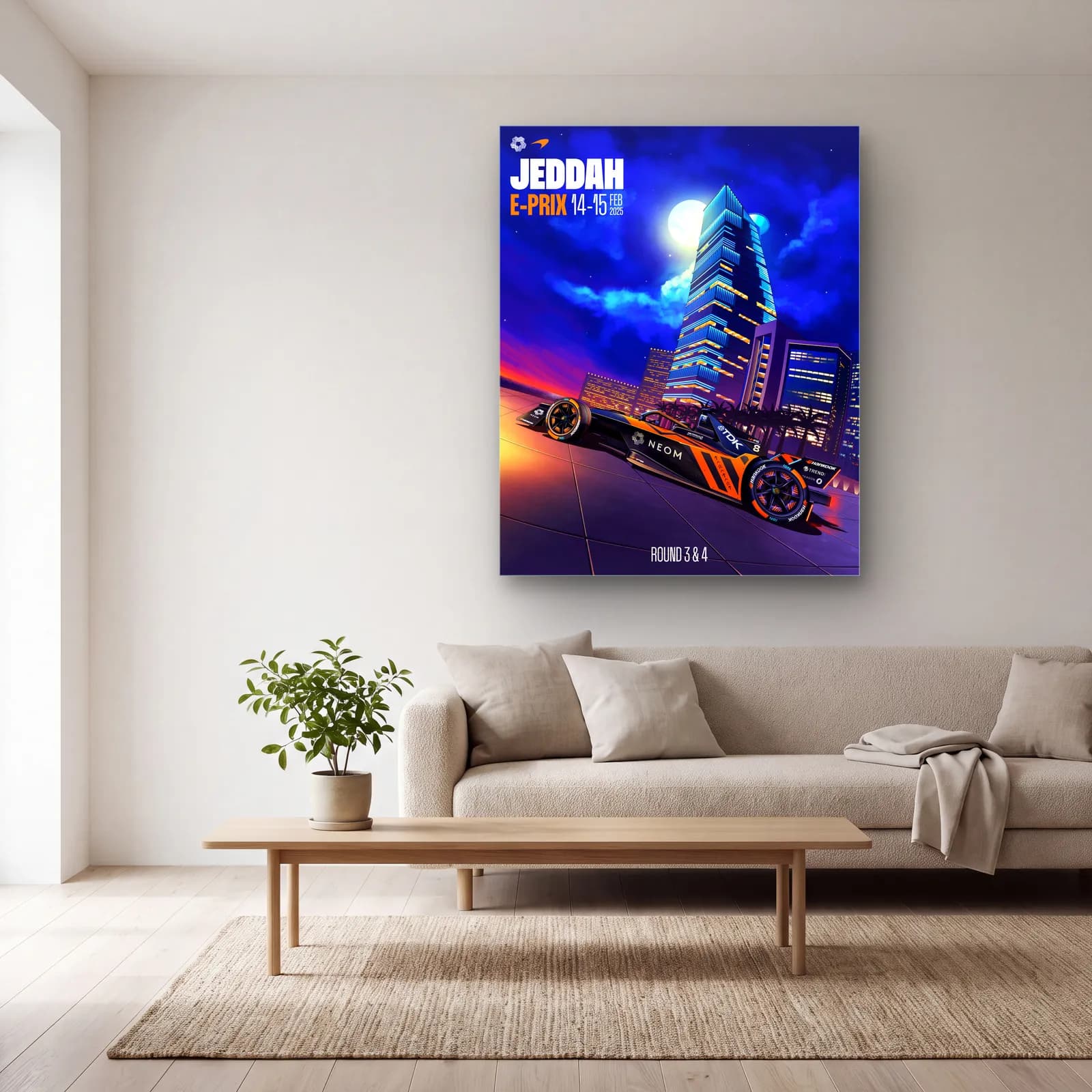 Cidde E-Prix Gece Posteri cam tablo — açık renk salonda