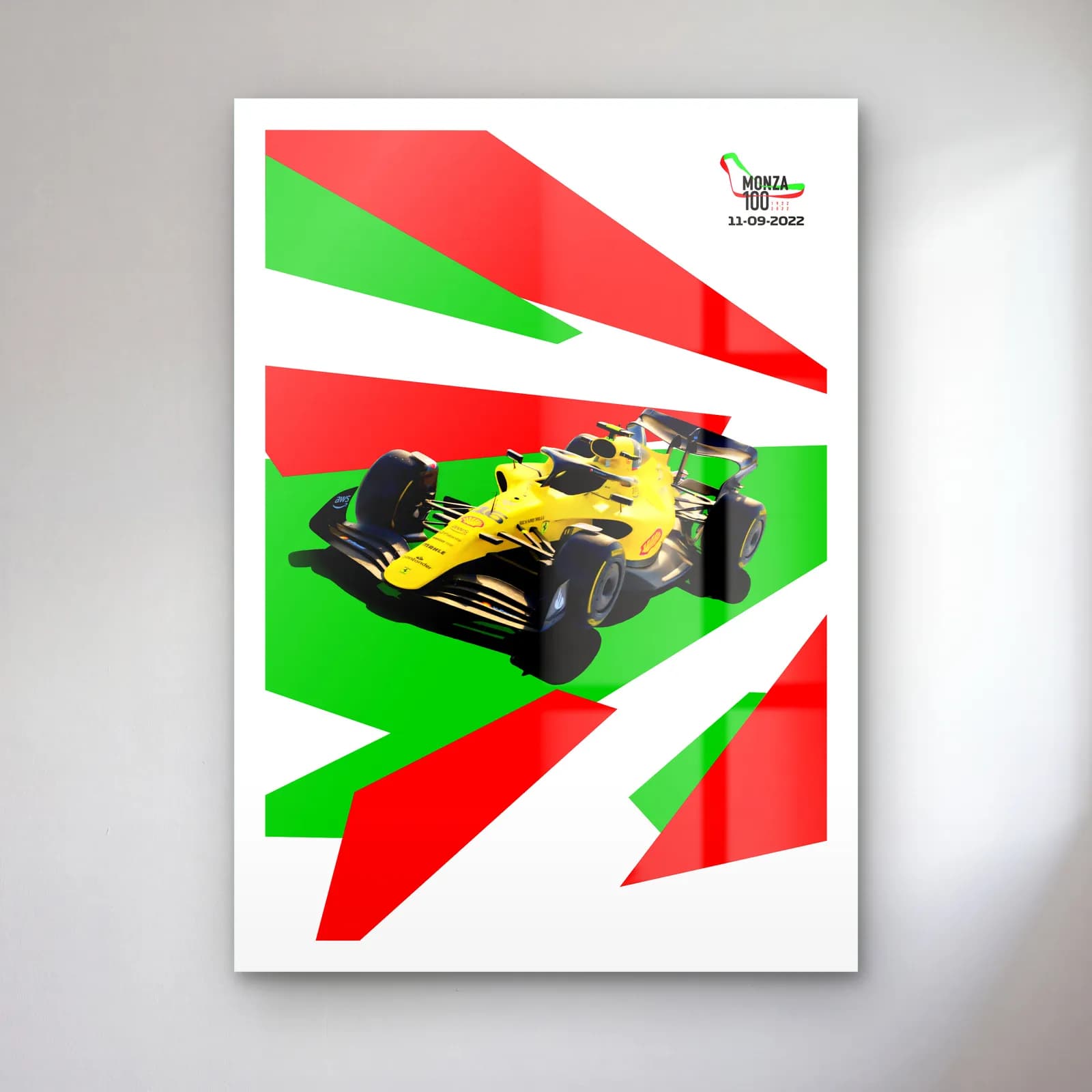 Monza 100. Yıl Posteri cam tablo — Yeşil beyaz kırmızı grafik şeritler üzerinde sarı F1 aracı, Monza 100 logosu