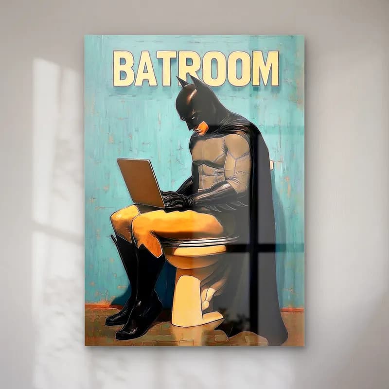 Batman Batroom Tuvalet cam tablo — Klozet üzerinde dizüstü bilgisayar kullanan Batman, Batroom yazısı