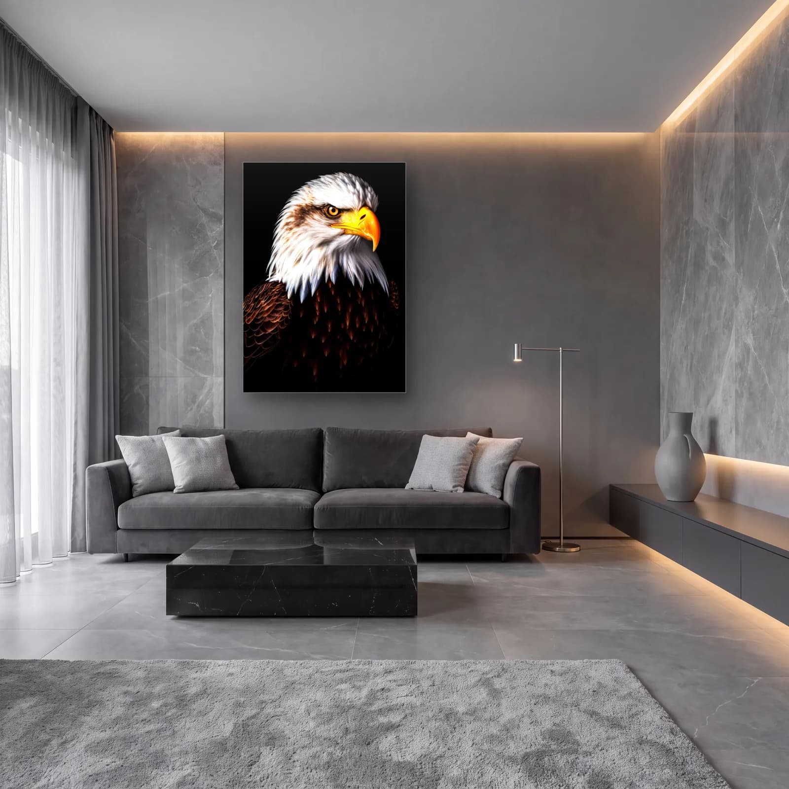 Asil Kel Kartal cam tablo — lüks salon duvarında