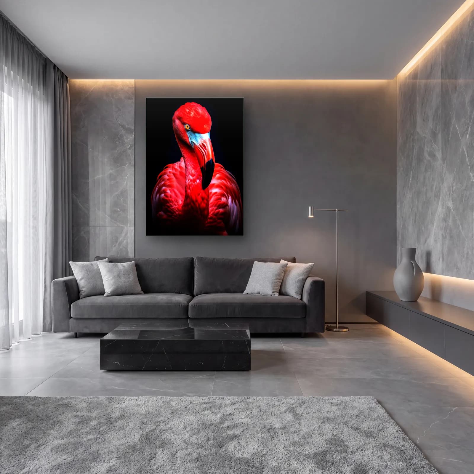 Kırmızı Flamingo Portresi cam tablo — lüks salon duvarında