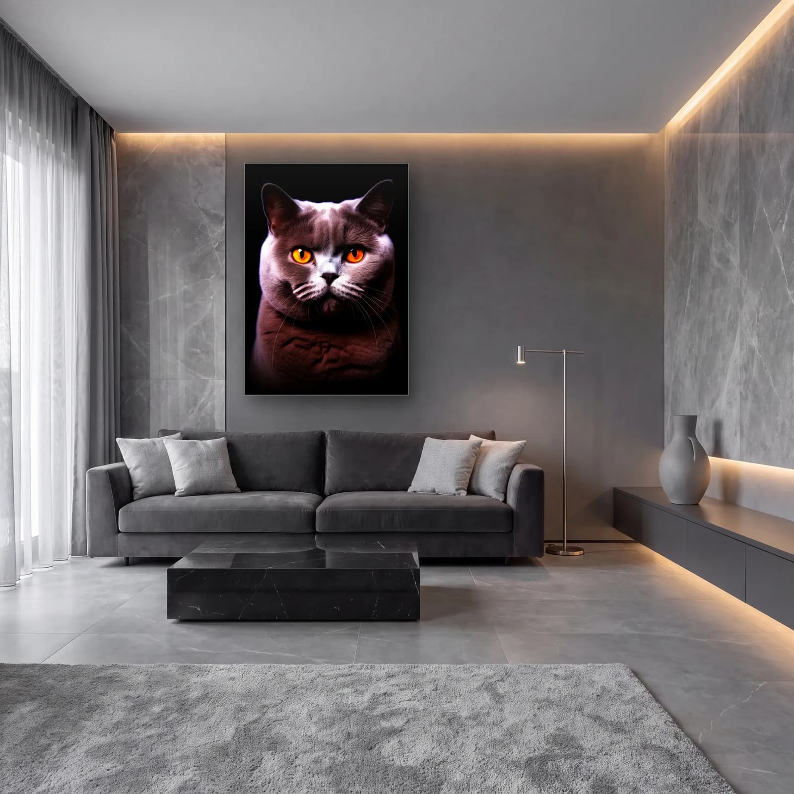British Shorthair Kedi cam tablo — lüks salon duvarında