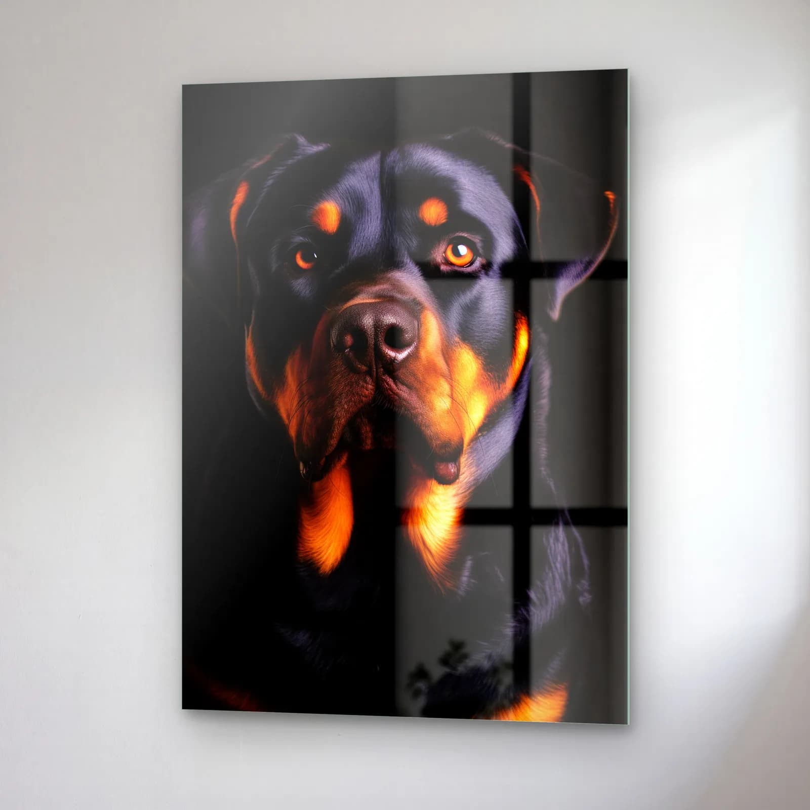 Rottweiler Portresi cam tablo — sağ açıdan görünüm