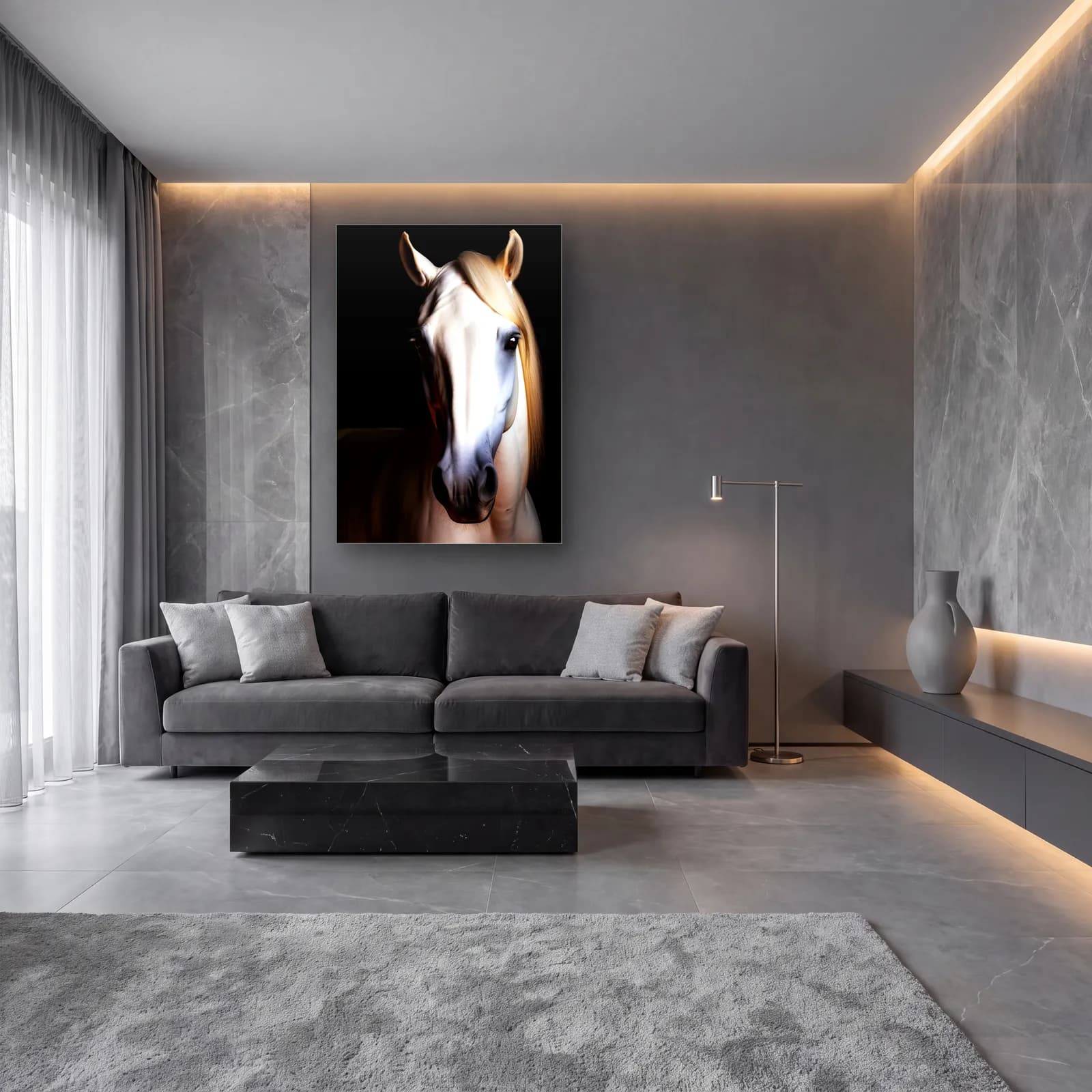 Sarı Yeleli Beyaz At cam tablo — lüks salon duvarında