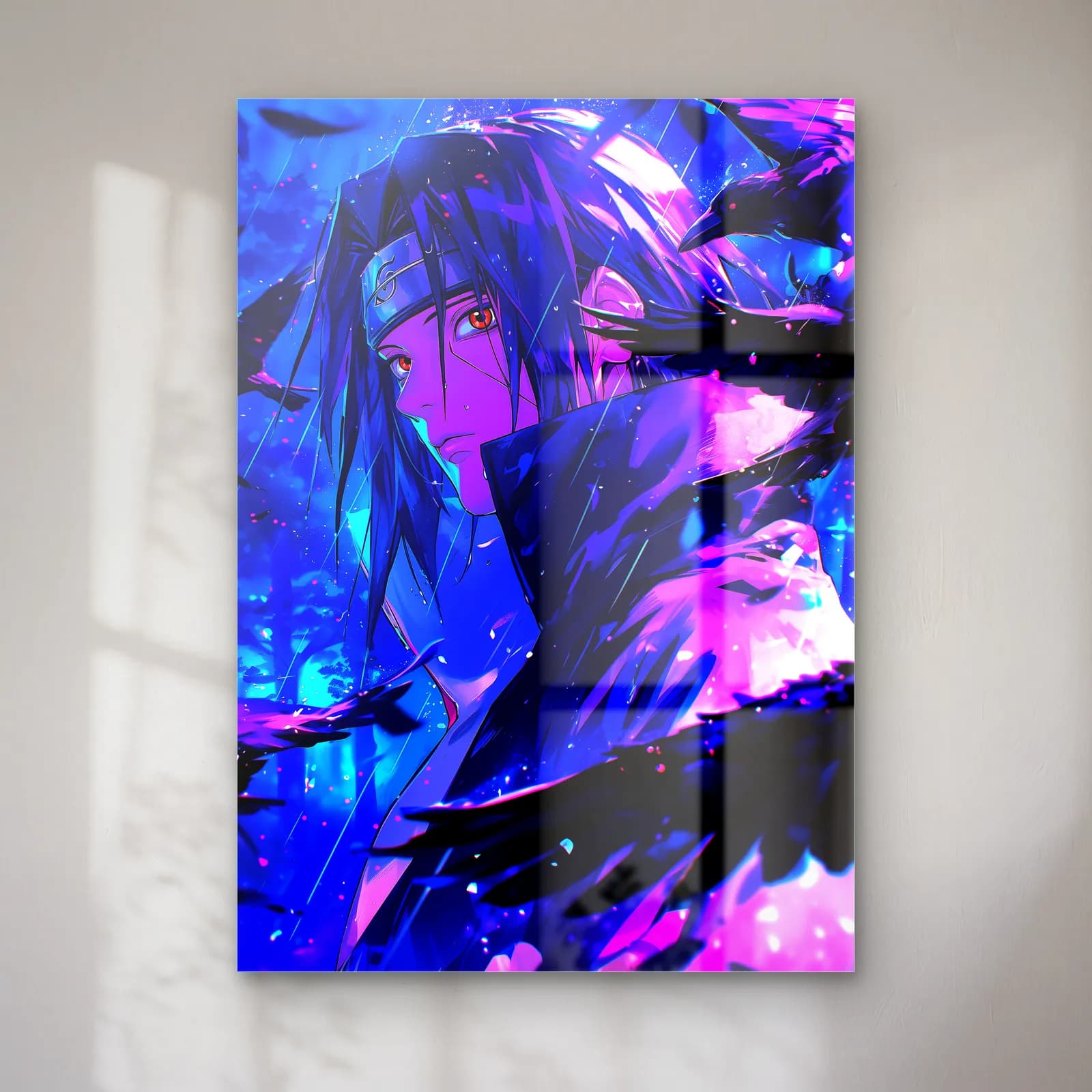 Mor Mavi Itachi Uchiha cam tablo — Mor mavi tonlarda pelerinli alın bantlı Itachi Uchiha