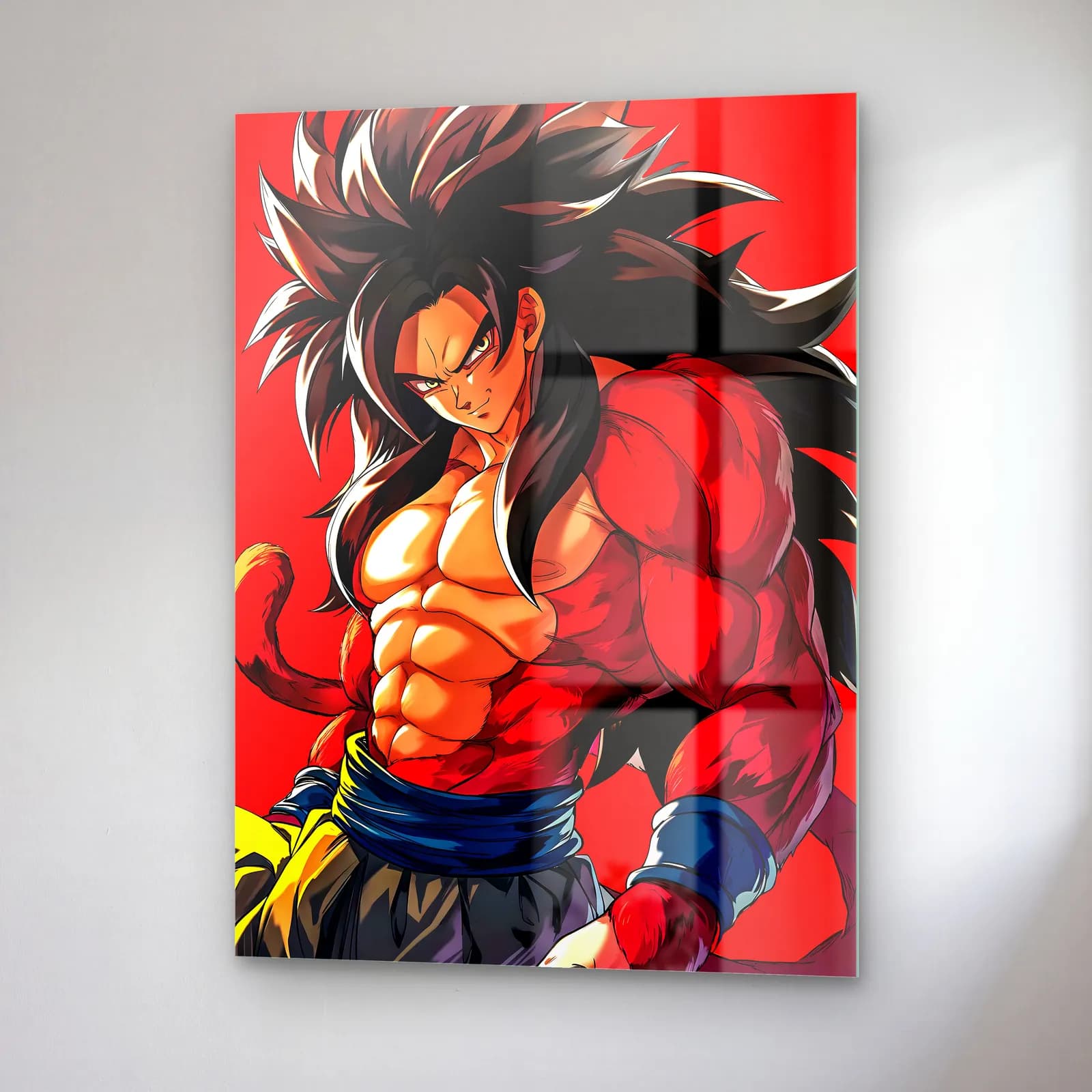 Süper Saiyan 4 Goku cam tablo — sağ açıdan görünüm