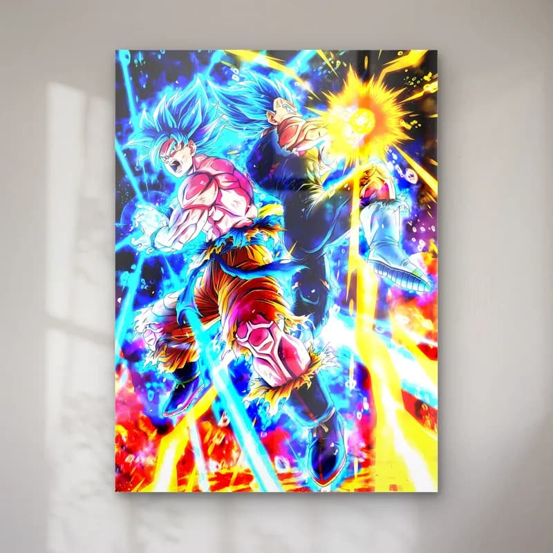 Goku Super Saiyan Blue cam tablo — Mavi saçlı Goku'nun alevler ve parlak enerji topu arasında dövüş pozu