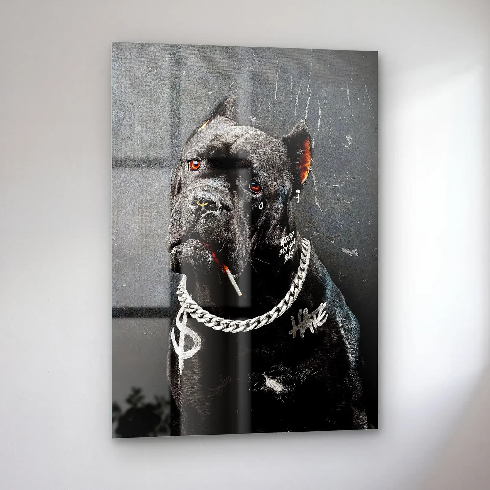 Sigaralı Cane Corso Portresi cam tablo — sol açıdan görünüm
