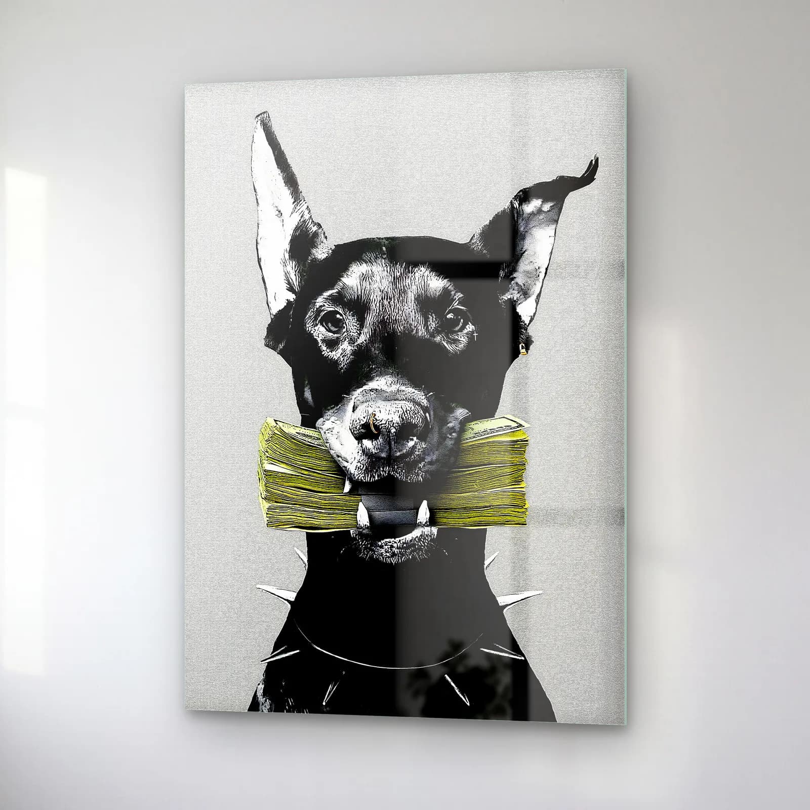 X Gözlü Doberman ve Para Destesi cam tablo — sağ açıdan görünüm