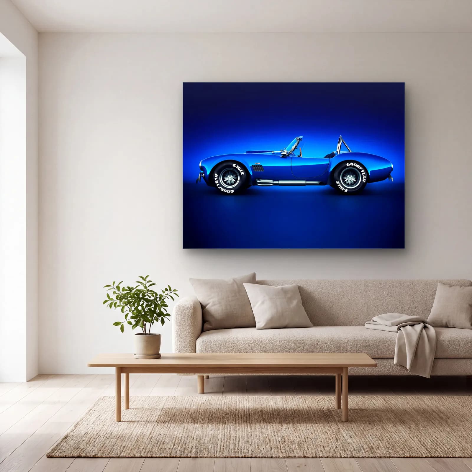 Mavi Shelby Cobra cam tablo — açık renk salonda