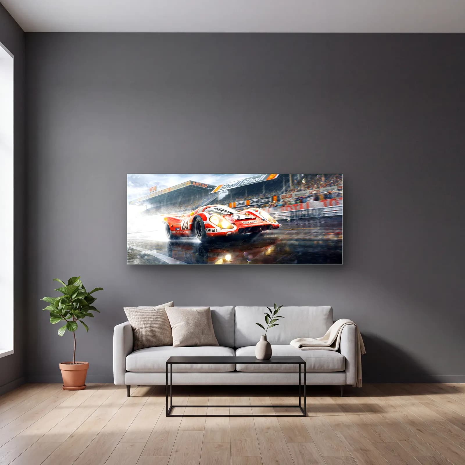 Yağmurda Porsche 917 Le Mans cam tablo — gri duvarlı salonda