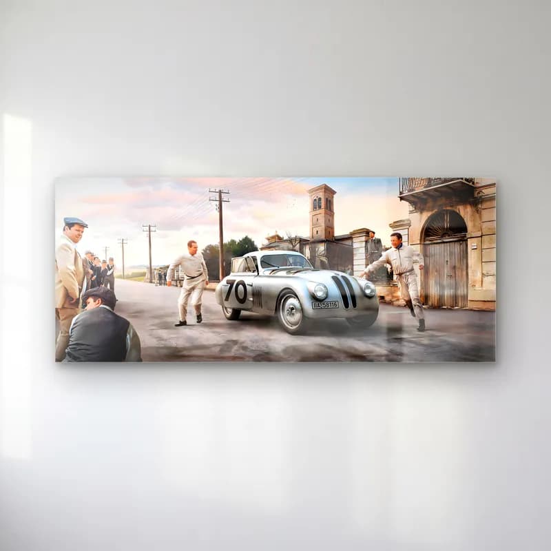 Mille Miglia Gümüş Mercedes 300 SL cam tablo — Tarihi taş yapılar önünde mekanikerlerle 70 numaralı gümüş klasik yarış coupe