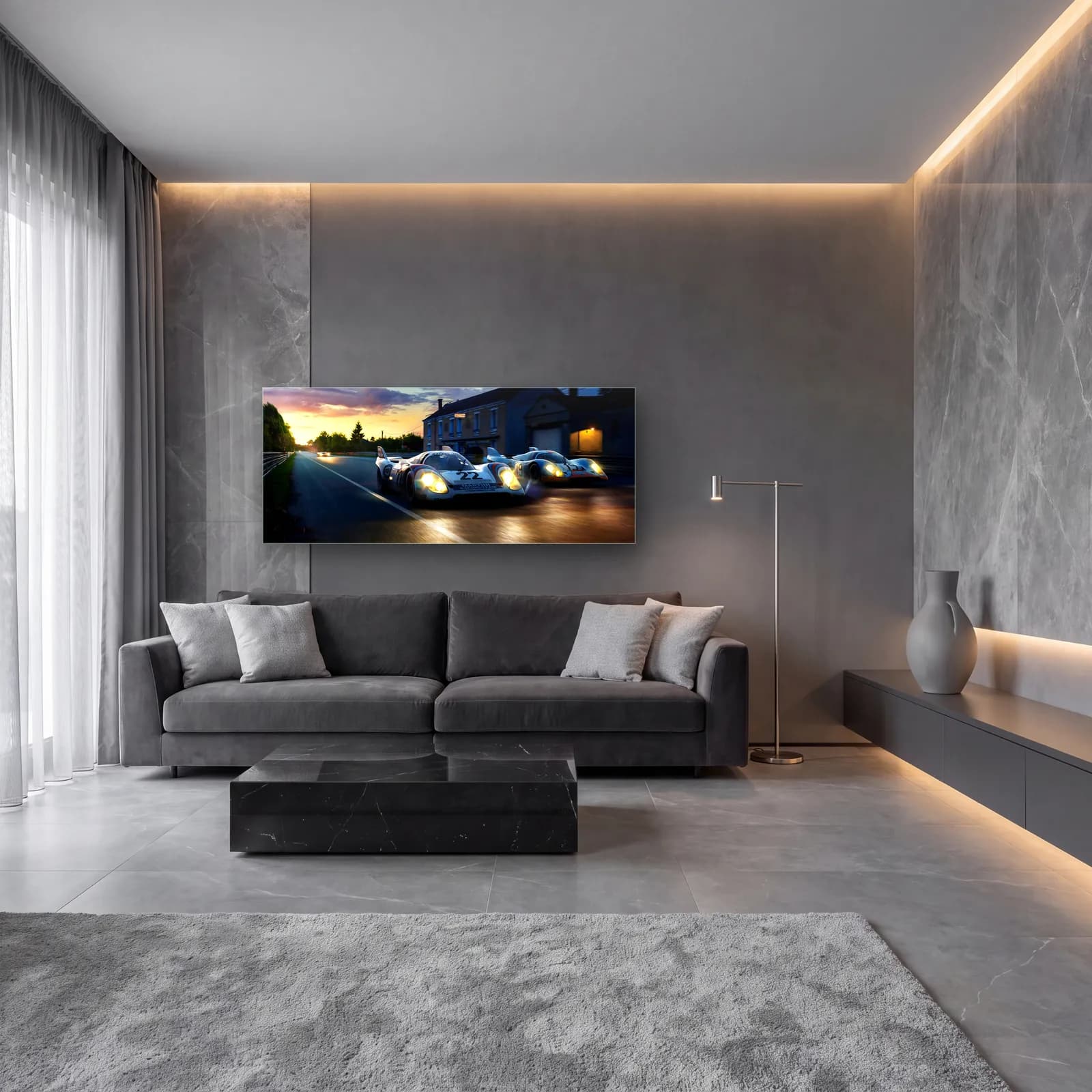 Alacakaranlıkta Martini Porsche 917 cam tablo — lüks salon duvarında